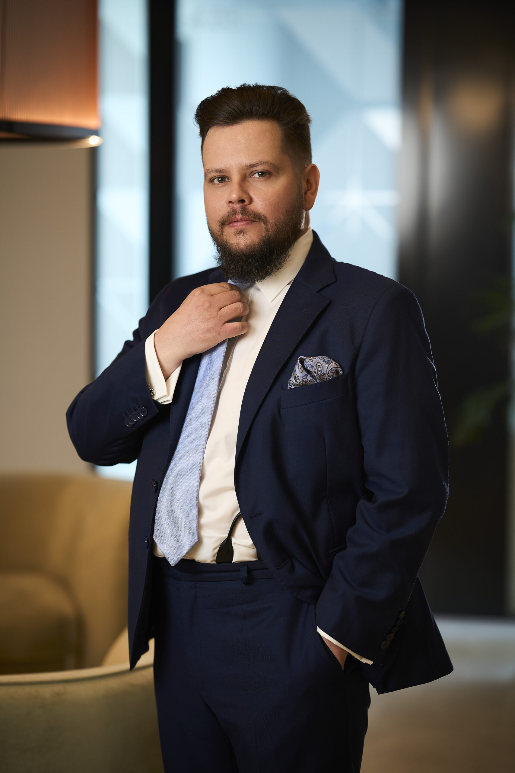 Старший асоційований співробітник | Адвокат