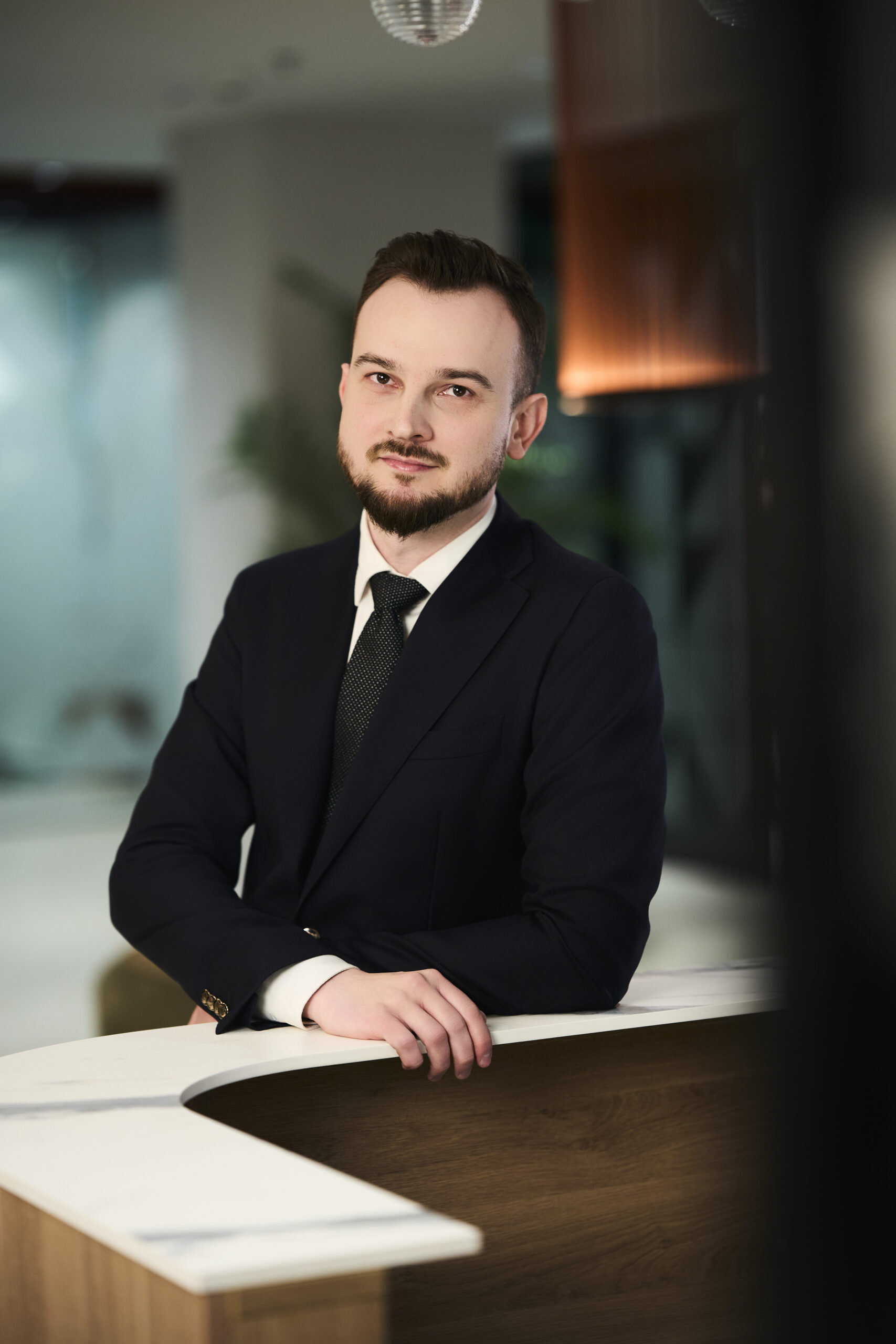 Асоційований партнер | Адвокат